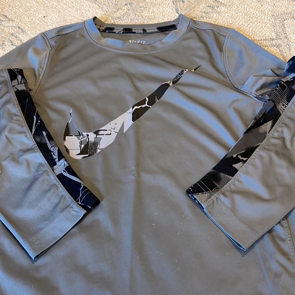 Nike Dri Fit Long Sleeve Shirt Sz L - Picture 4 of 6